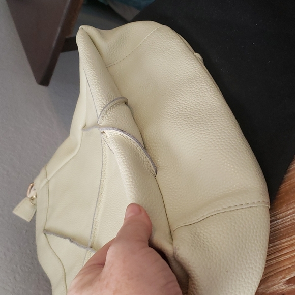 Nyla Noor Off-White Soho Tote - Picture 10 of 13